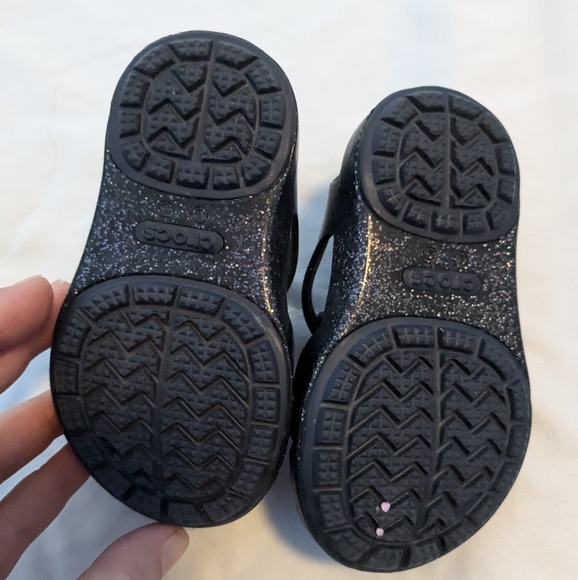 🧸3/15$🧸Crocs :Girls Crocs Sandals sparkleling Black and Pink butterfly size C5 - Picture 4 of 4